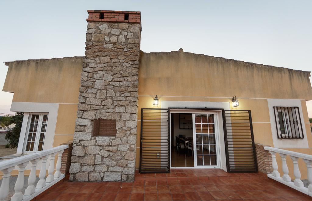 Casa Rural La Piedra De Juana Malpartida de Cáceres Esterno foto